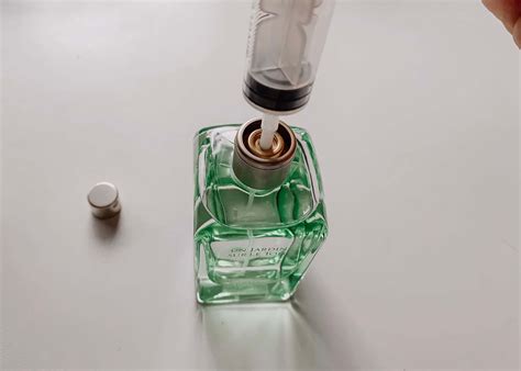 how to decanter perfume